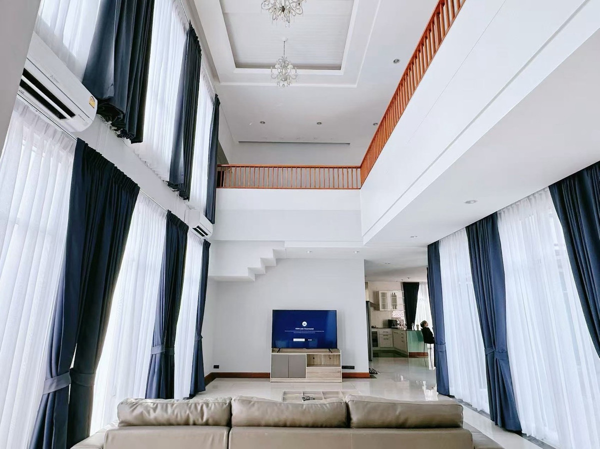 ให้เช่าสุขุมวิท อโศก ทองหล่อ : 🌈บ้านพูลวิลล่าเดี่ยว 3 ชั้น  พร้อมสระว่ายน้ำ 🎤