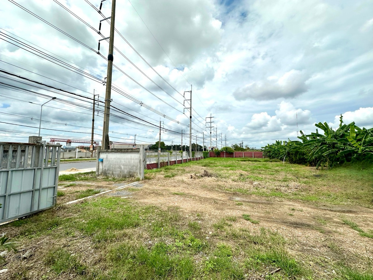 ให้เช่าที่ดินปทุมธานี รังสิต ธรรมศาสตร์ : ให้เช่าที่ดิน 8 ไร่ 257 ตรว. ทำเลทอง ถนนลำลูกกา-ธัญบุรี (ปท 3004)  ปทุมธานี 