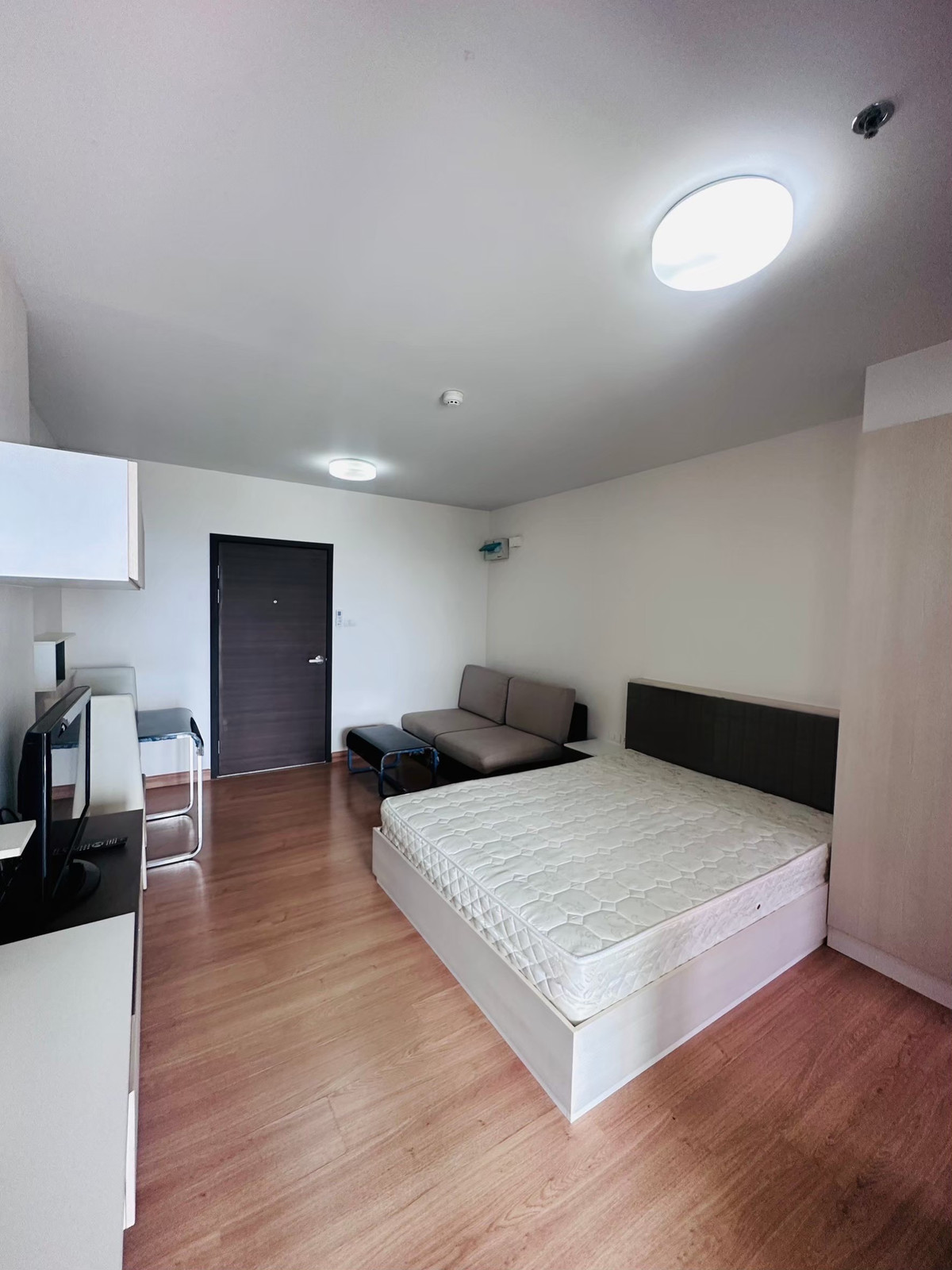 For RentCondoChaengwatana, Muangthong : For rent Supalai Vista Pak Kret Intersection   There is a washing machine. Swimming pool view