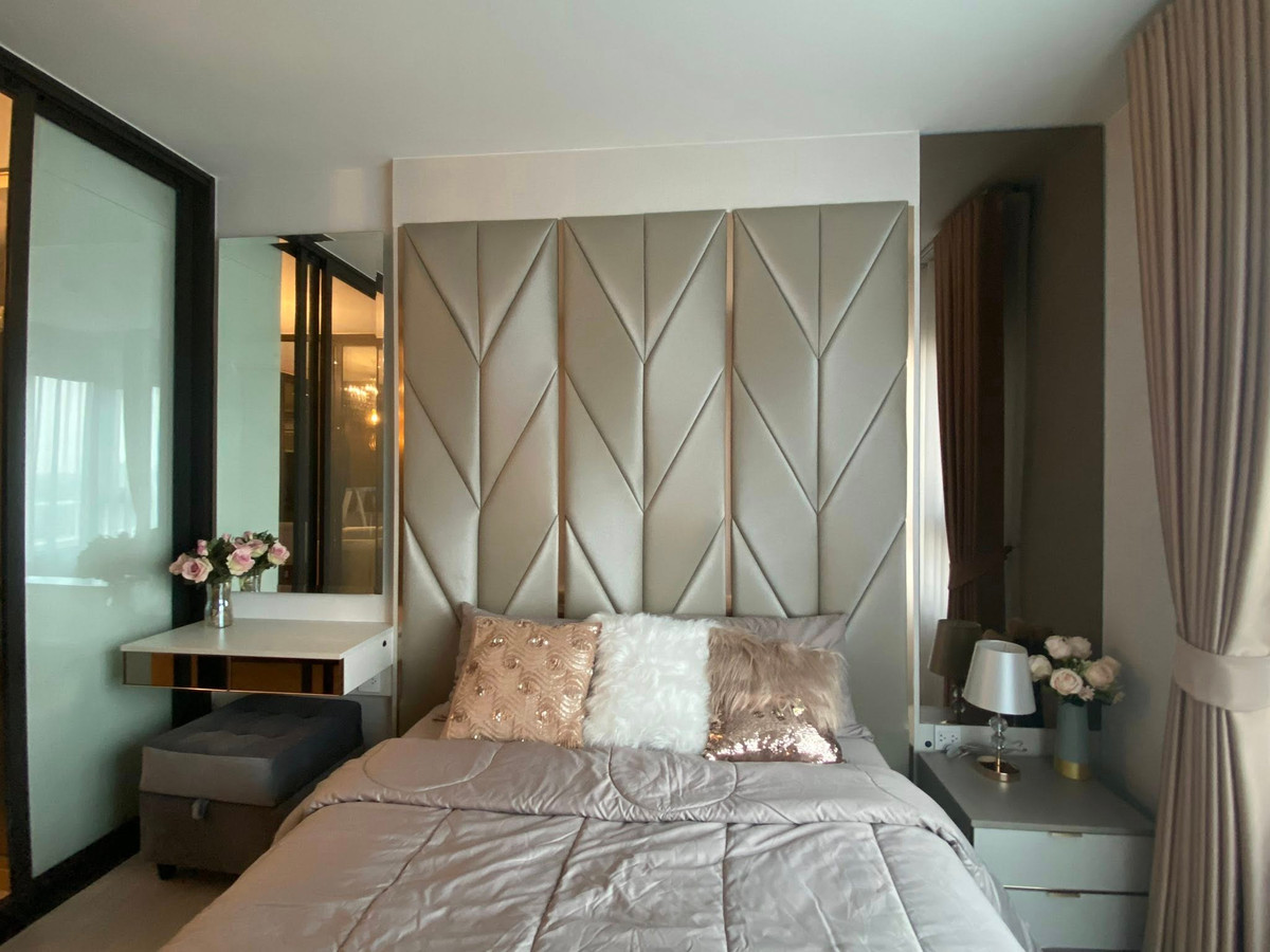 ให้เช่าคอนโดท่าพระ ตลาดพลู วุฒากาศ : 🏢✨ ให้เช่า ไลฟ์ สาทร เซียร์ร่า 📍 ห้องสวยพร้อมอยู่ วิวสระว่ายน้ำ