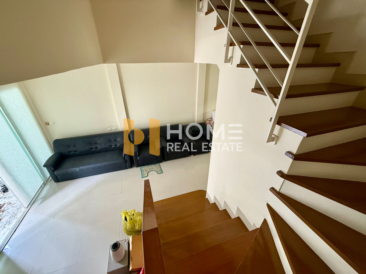 For SaleTownhomePattanakan, Srinakarin : Baan Klang Muang Urbanion Srinakarin / 3 Bedrooms (FOR SALE), Baan Klang Muang Urbanion Srinakarin / 3 Bedrooms (FOR SALE) GNG023