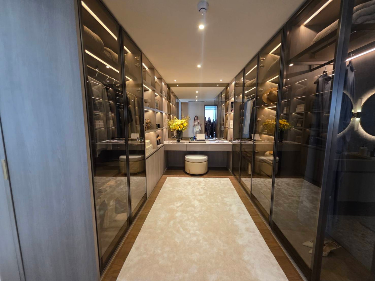 For SaleCondoSukhumvit, Asoke, Thonglor : Via 34 (Sukhumvit 34): 3bed 3bath 150.5sqm. from 41,000,000 million Am: 0656199198