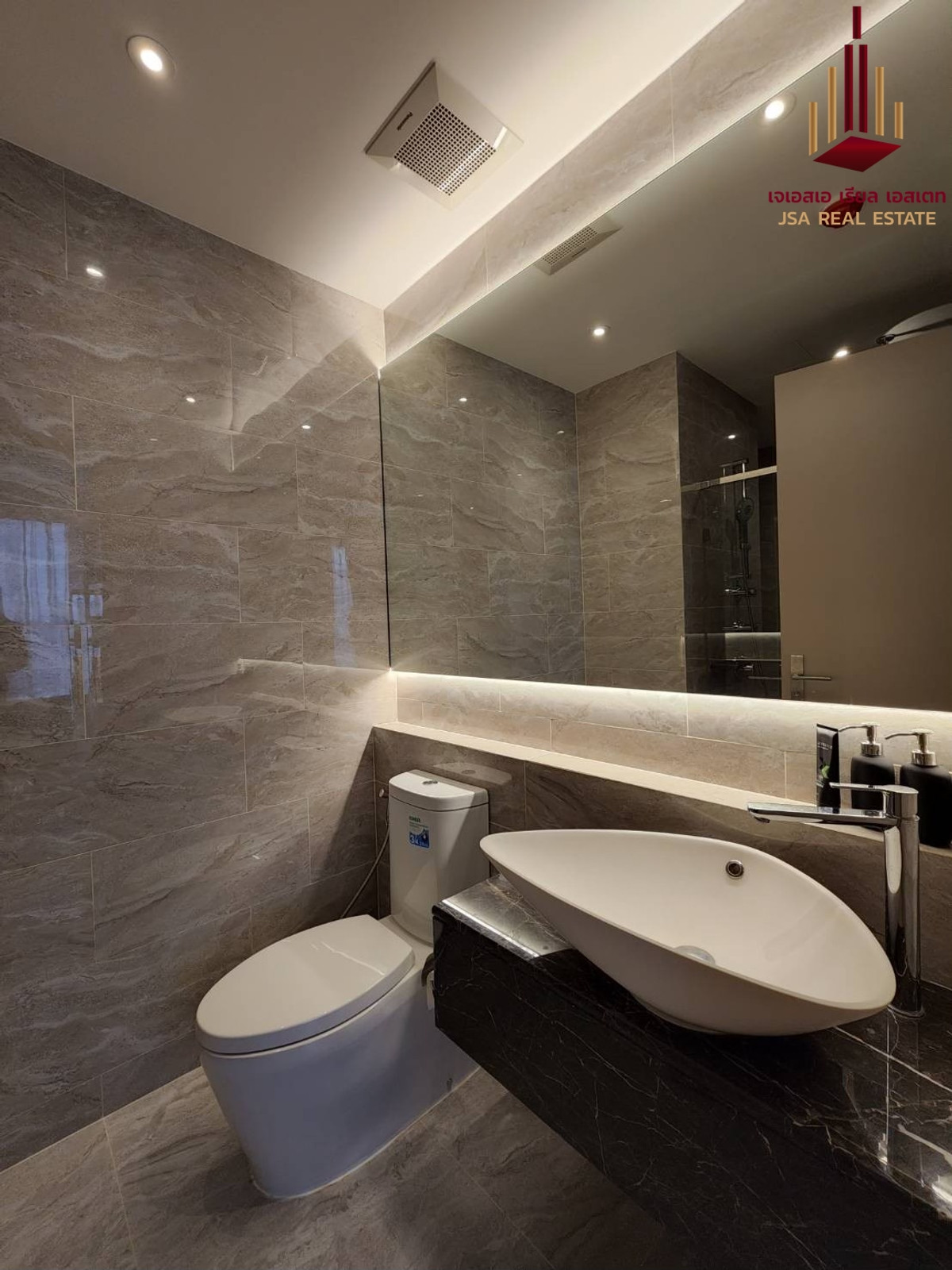 ให้เช่าคอนโดพระราม 9 เพชรบุรีตัดใหม่ RCA : ✨ For Rent: Ashton Asoke - Rama 9 Condo ✨  💰 Only 75,000 THB/month