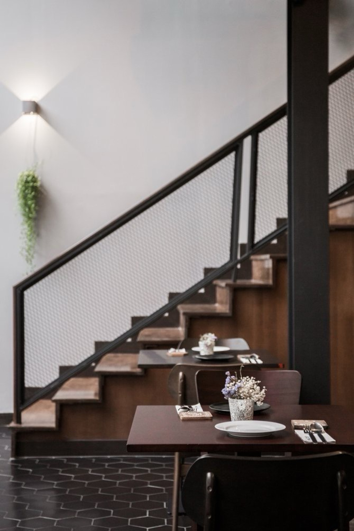 For RentRetail SpaceSathorn, Narathiwat : Restuarant in Narathiwat Soi 4 for lease 240sqm  90,000 per month