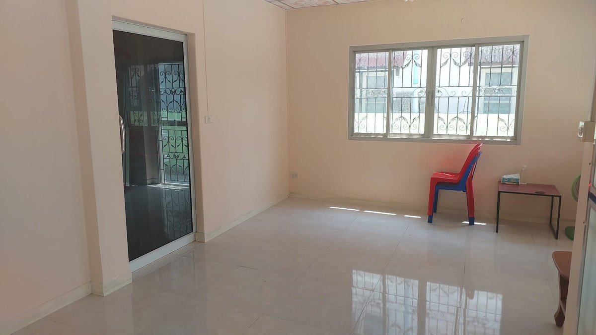 For RentHouseSamut Prakan,Samrong : Rent Big House Near BTS Royal Thai Naval Academy 