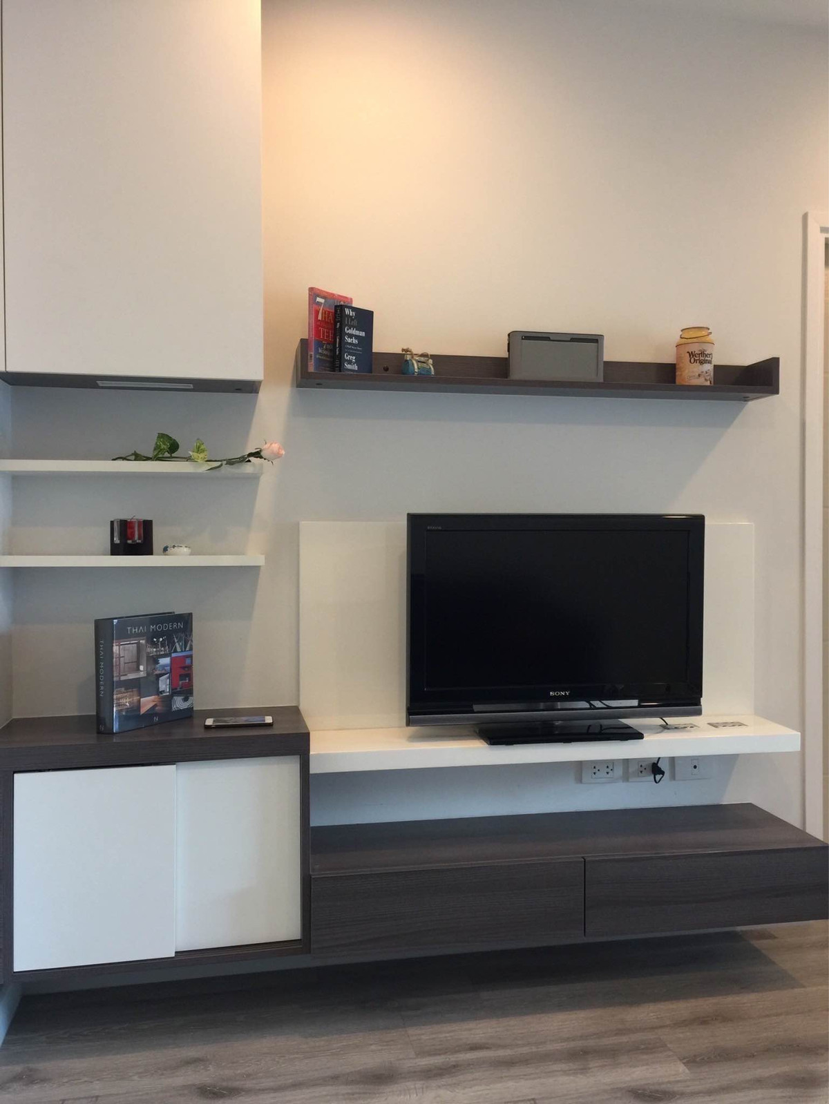 For RentCondoSathorn, Narathiwat : For rent: Centric Sathorn - Saint Louis, beautiful city view, high floor! 1 bedroom, width 34 sq m.