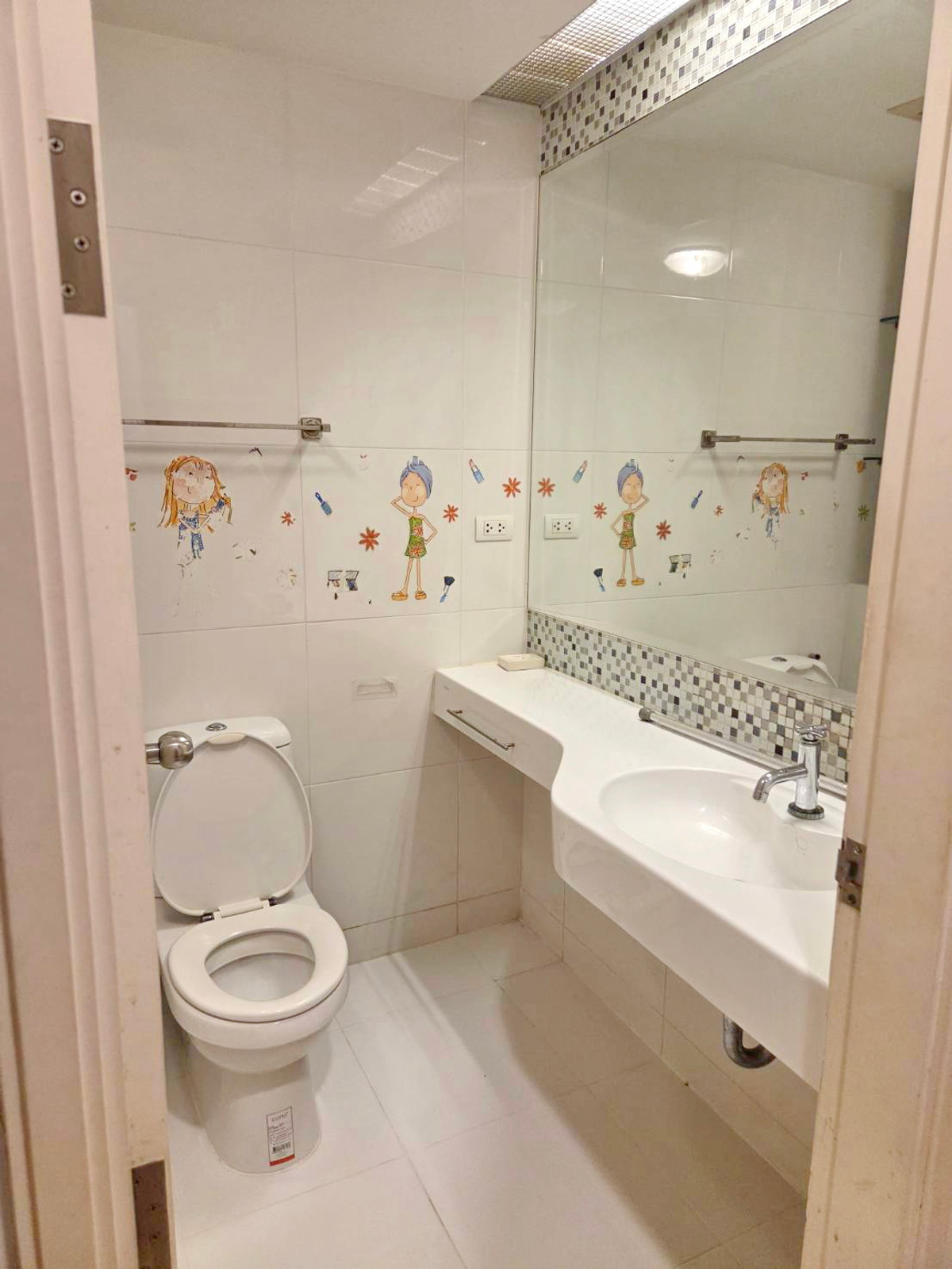 ให้เช่าคอนโดเกษตรศาสตร์ รัชโยธิน : ให้เช่า คอนโด Centric Scene รัชวิภา ห้องมุม  มีเครื่องซักผ้า 