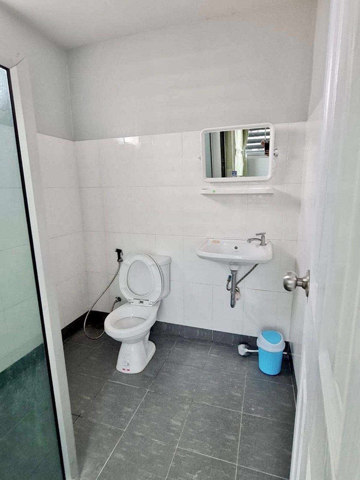 ขายกิจการโรงแรม & กิจการอพาร์ตเมนต์ศรีราชา แหลมฉบัง บ้านบึง : ขายตึกอพาร์ทเม้น ศรีราชา ชลบุรี ใกล้ ม.เกษตร 900 เมตร 