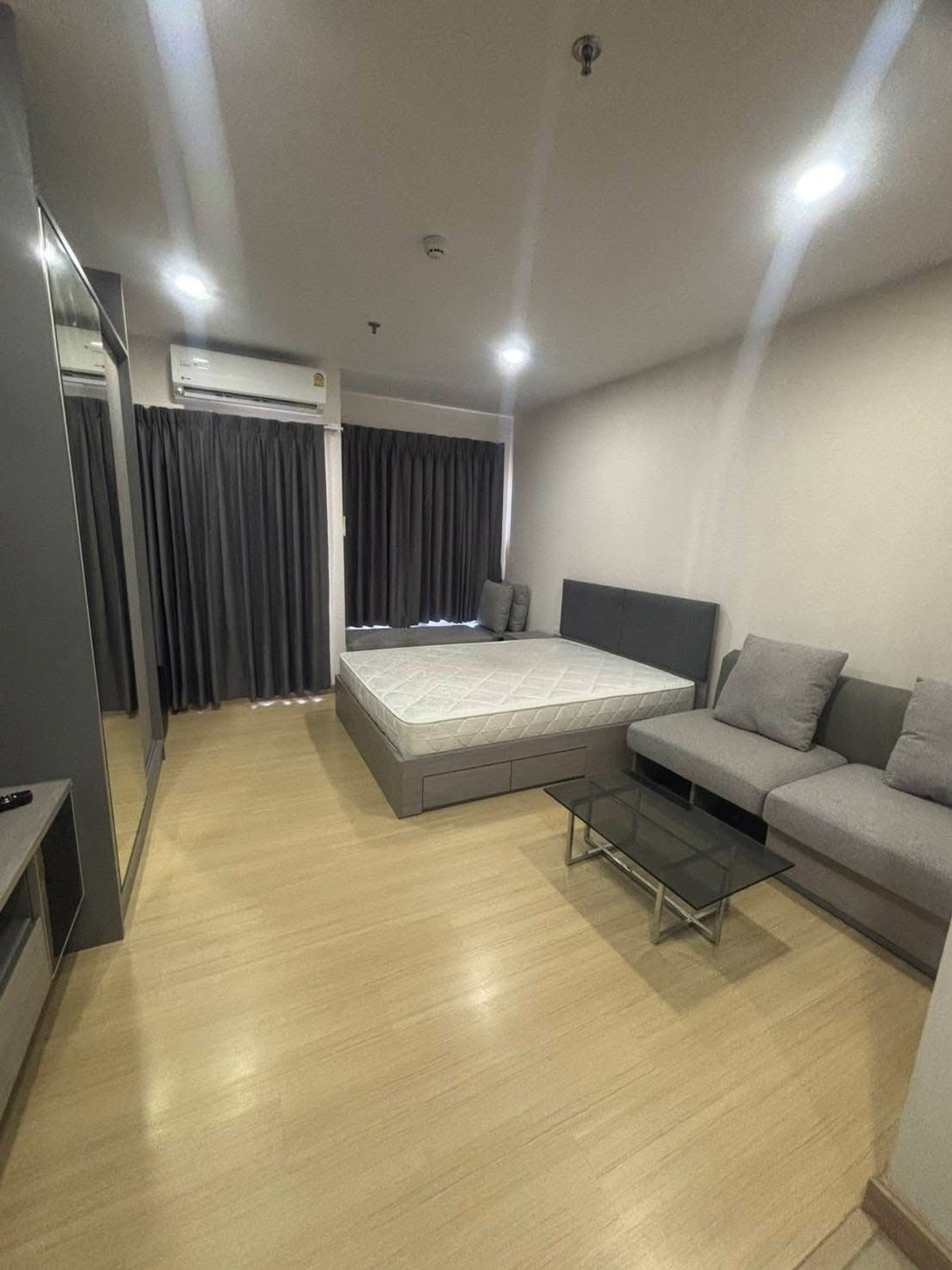 For RentCondoRamkhamhaeng, Hua Mak : PFD-08239 For rent Supalai Veranda Ramkhamhaeng (Supalai Veranda Ramkhamhaeng), good location, next to the main road, near the Orange Line.