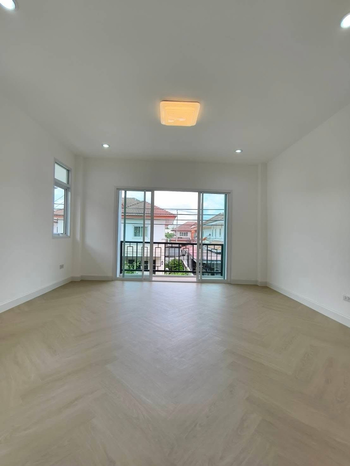 ขายบ้านลาดพร้าว101 แฮปปี้แลนด์ : หมู่บ้านวาสินี / 4 ห้องนอน (ขาย), Moo Baan Wasinee / 4 Bedrooms (FOR SALE) FAHS072