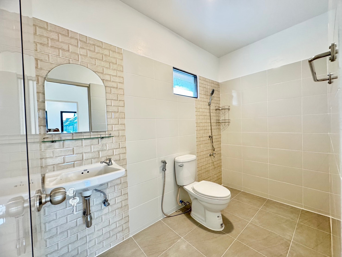 ขายนนทบุรี บางใหญ่ บางบัวทอง : ขายบ้านแฝดพฤกษา 19 วัดลาดปลาดุก 35 ตร.ว. หน้ากว้าง 10 ม. จอดรถ 3 คัน ฟรีโอน