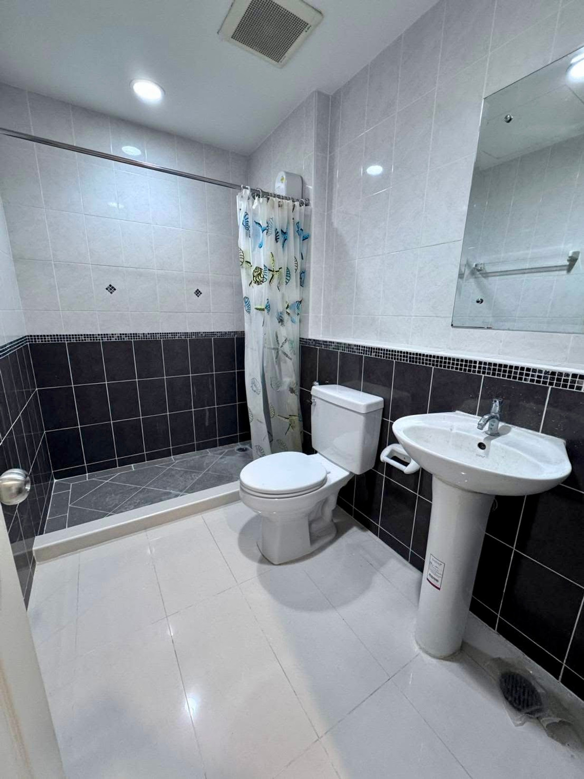 For SaleTownhomePattanakan, Srinakarin : Baan Klang Muang S-Sense Srinakarin / 3 bedrooms (for sale), Baan Klang Muang S-Sense Srinakarin /3 Bedrooms (FOR SALE) GNG055