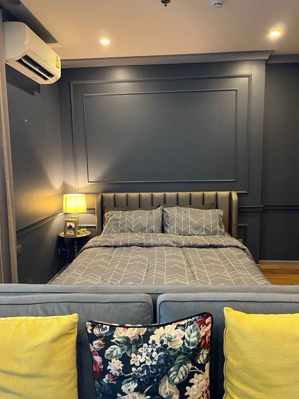 For RentCondoRatchathewi,Phayathai : 🔥Rent at Q Chidlom 🔥1BR 1BR 🔥24,000🔥35sqm 🔥Floor23