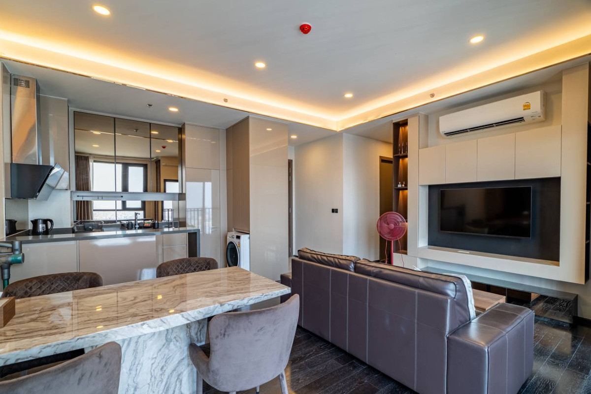 For RentCondoSukhumvit, Asoke, Thonglor : Available For Rent Park Origin Thonglor 2B2B 69 sqm. Call Khun Ko 0658245243