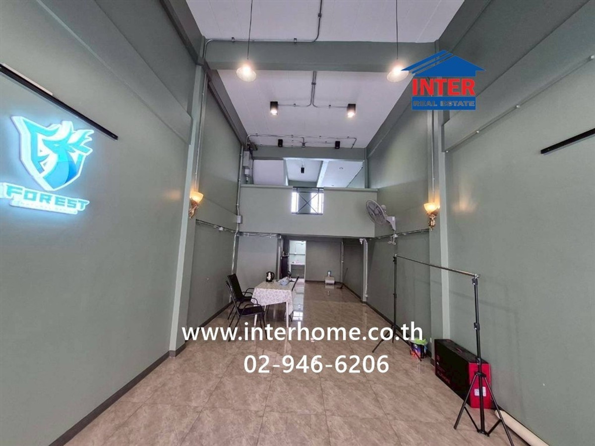 ขายอาคารพาณิชย์นวมินทร์ รามอินทรา : อาคารพาณิชย์ 4.5 ชั้น 18 ตร.ว. อาคารพาณิชย์ ใกล้โรงพยาบาลสินแพทย์ รามอินทรา ซอยรามอินทรา52/1 ถนนรามอินทรา ถนนนวมินทร์ เขตบึงกุ่ม กรุงเทพมหานคร