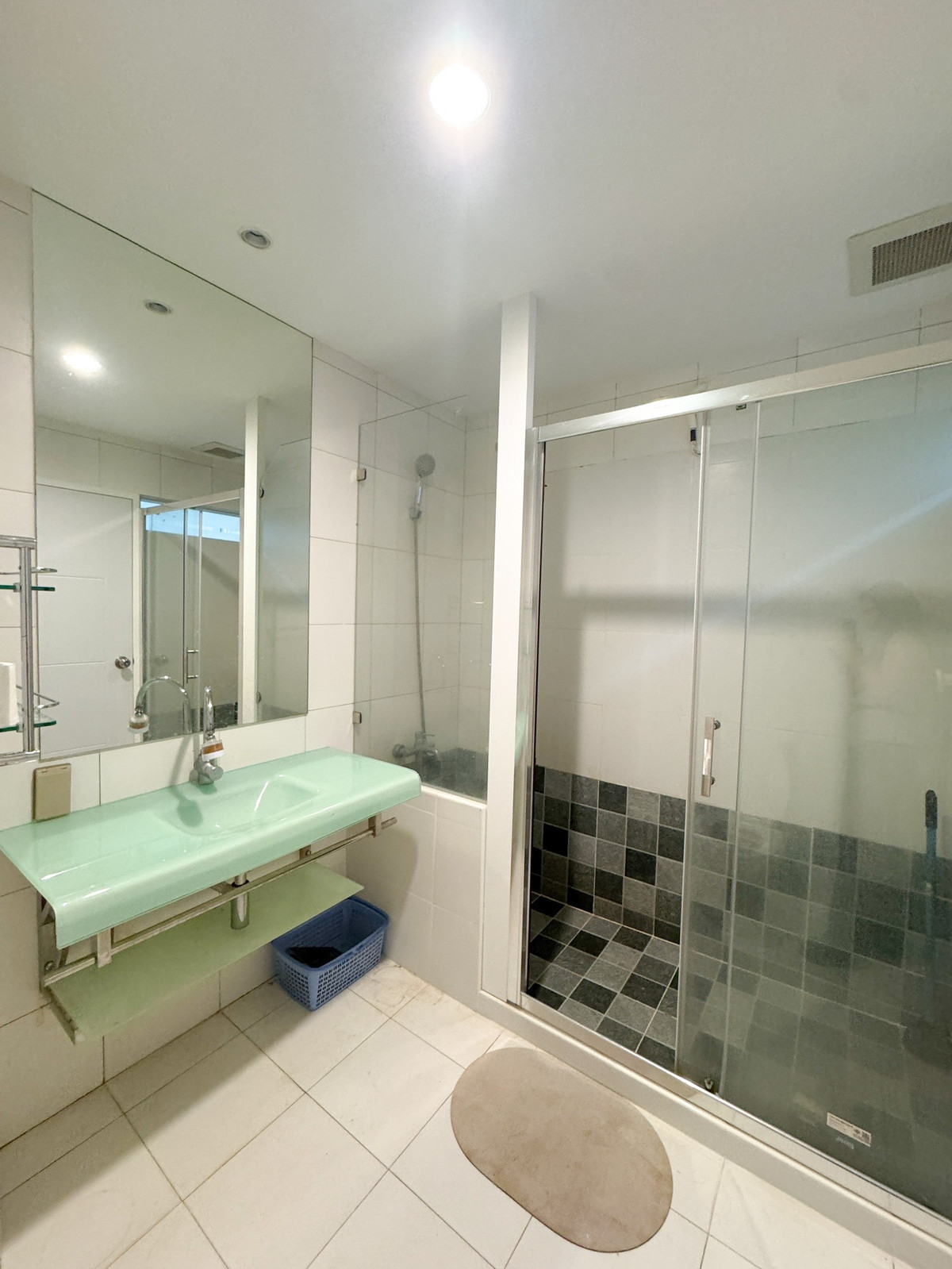 ให้เช่าคอนโดอารีย์ อนุสาวรีย์ : #E338🎉020469 ให้เช่าคอนโด Noble Lite