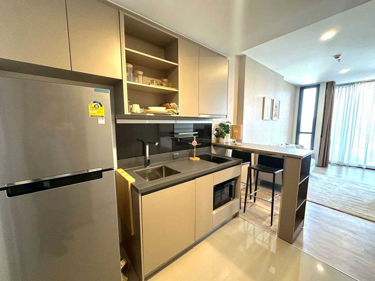 ให้เช่าคอนโดสุขุมวิท อโศก ทองหล่อ : Oka Haus Rama4, New Room !, Available for rent สอบถามได้ครับ