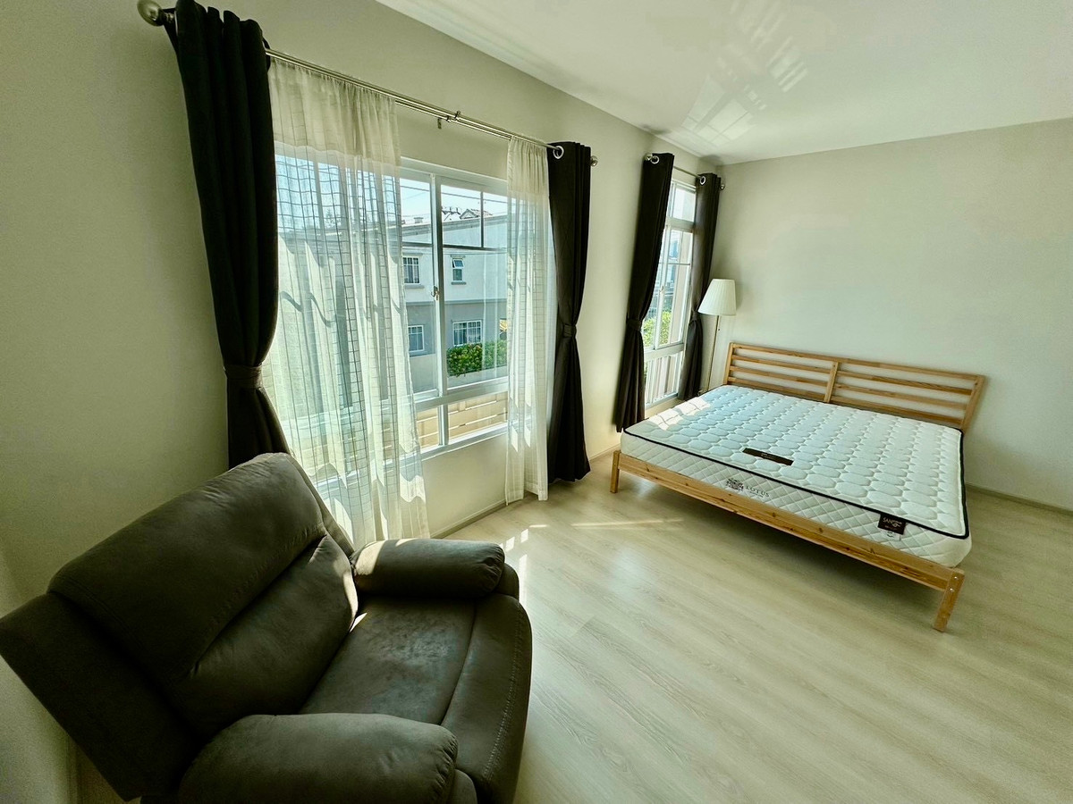 For SaleTownhomeSamut Prakan,Samrong : For Sale: 2-Storey Townhome at Indy 2 Srinakarin Quality by Land & Houses | Move-in Ready | Great Value Near Mega Bangna & B