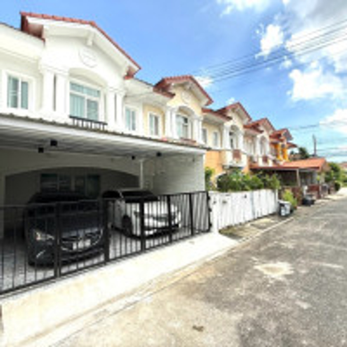 ขายทาวน์โฮมบางนา แบริ่ง ลาซาล : ทาวน์โฮม เดอะ คอนเนค 8 วงแหวน-บางนา 21ตร.ว. 3นอน 2.79ล้าน ทิศใต้รับลมดี ใกล้เมกาบางนา เซ็นทรัล และม.รามคำแหง เดินทางสะดวกเข้าออกได้หลายทาง