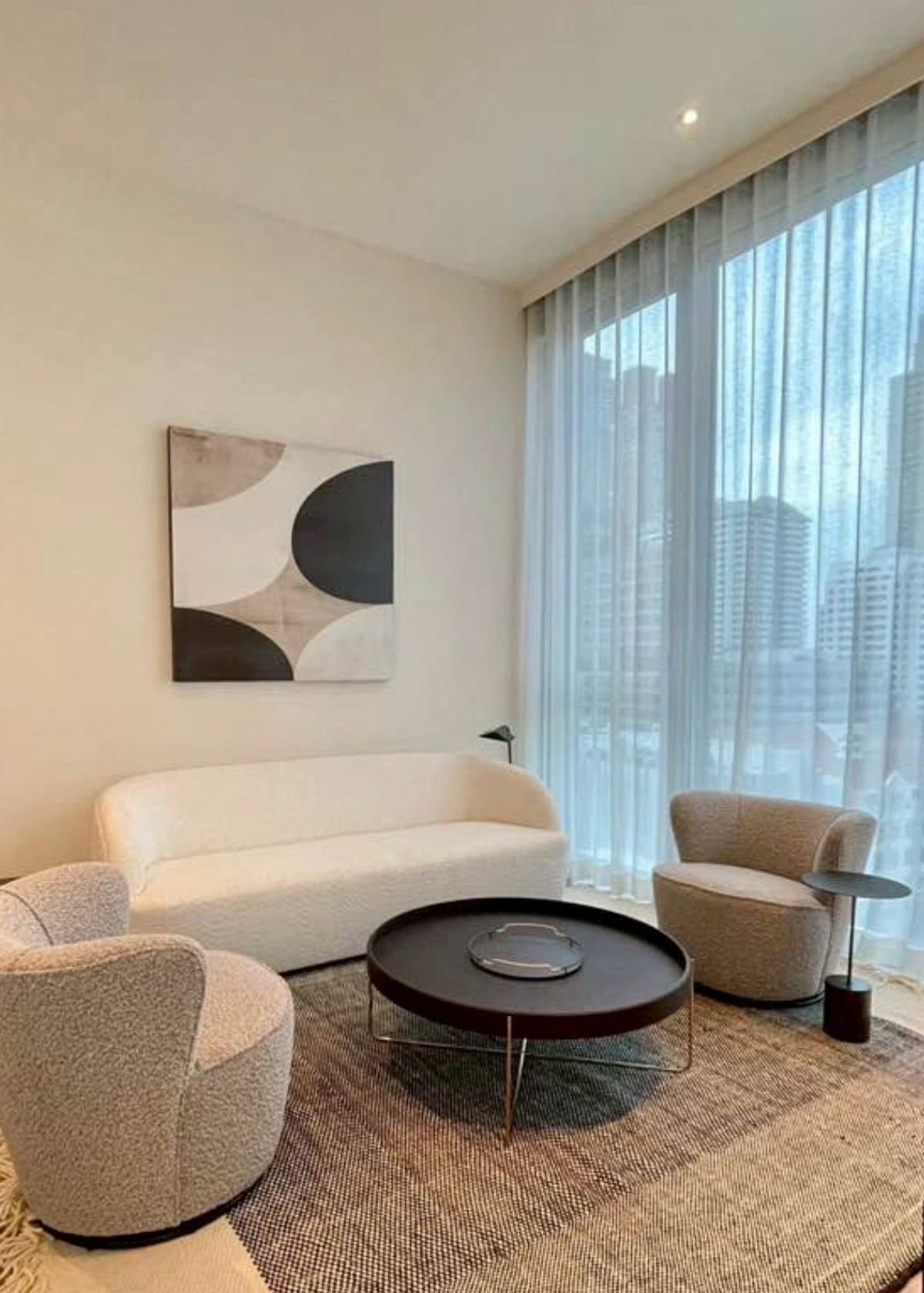 ขายคอนโดวิทยุ ชิดลม หลังสวน : SUPER DEAL!  1 BR  ห้องใหม่ ราคาดีสุดในโครงการ ส่วนลด 10 ล้าน - ราคาเพียง 41,780,000 บาท -  