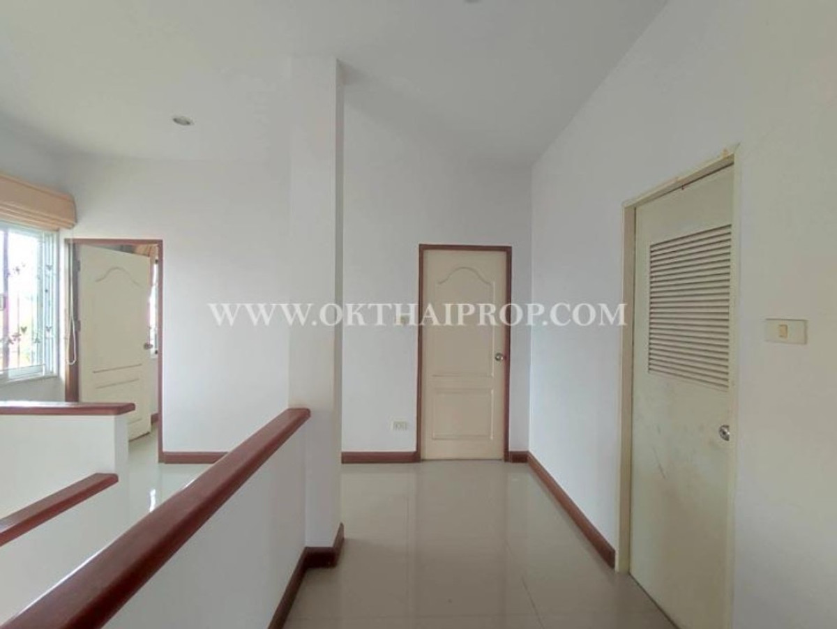 ให้เช่าบ้านลาดกระบัง สุวรรณภูมิ : ให้เช่าบ้านเดี่ยว หมู่บ้านทรัพย์เจริญ ฉลองกรุง 53 ใกล้ศูนย์กีฬาเฉลิมพระเกียรติ 72 พรรษา