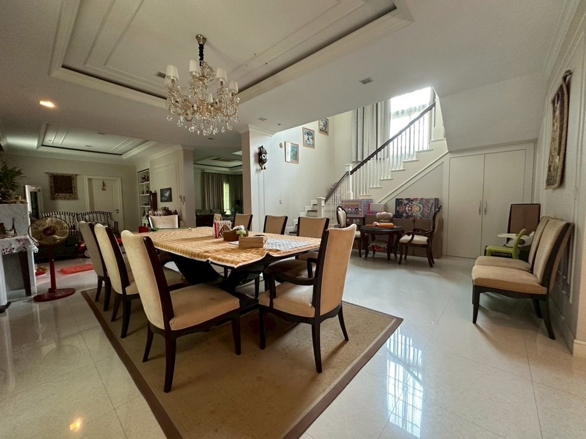 ขายบ้านบางนา แบริ่ง ลาซาล : ขายบ้านเดี่ยว 2 ชั้น หมู่บ้านนาราสิริ บางนา ทำเลดี เดินทางสะดวก