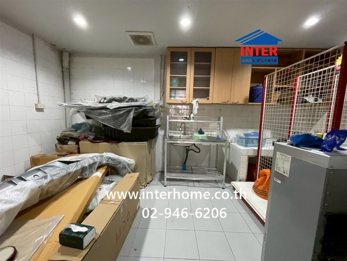 ขายนวมินทร์ รามอินทรา : บ้านเเฝด 2 ชั้น 24.8 ตร.ว. หมู่บ้านฉัตรทิพย์ ใกล้โลตัสนวมินทร์ ซอยนวมินทร์84 ถนนนวมินทร์ ถนนรามอินทรา เขตบึงกุ่ม กรุงเทพมหานคร