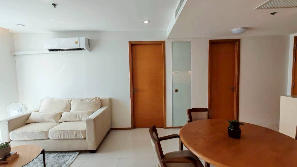 For RentCondoSathorn, Narathiwat : Sathorn Prime Residence for rent, 64 sq m, 25th floor, fully furnished, complete electrical appliances, has bathtub, 32,000 baht, WiFi included.