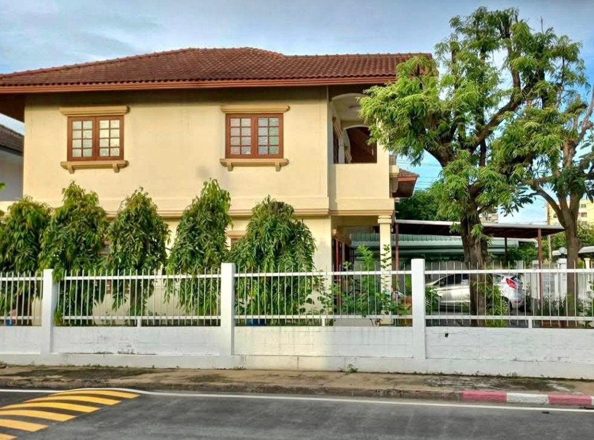 For SaleHouseNonthaburi, Bang Yai, Bangbuathong : House with land Phetlada Village / 2 Bedrooms (FOR SALE), House & Land Phetlada Village / 2 Bedrooms (FOR SALE) BNS021