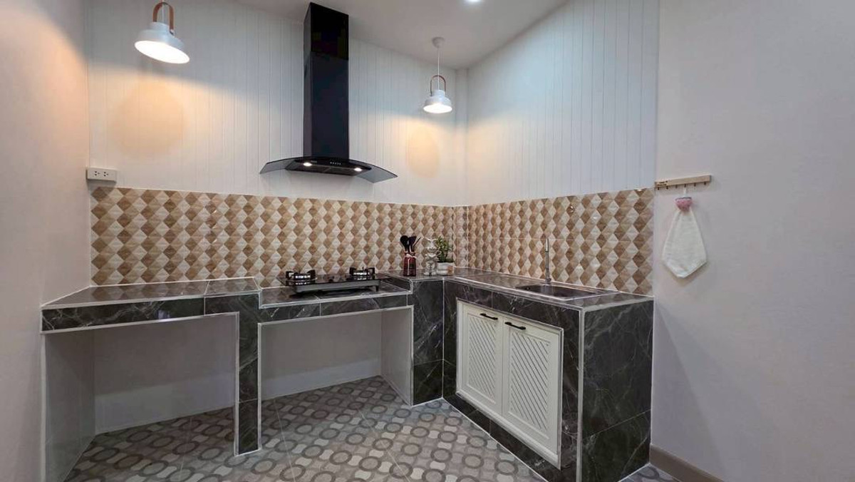 ขายทาวน์โฮมนนทบุรี บางใหญ่ บางบัวทอง : ขายทาวน์เฮาส์บัวทองธานีพาร์ควิลล์ 1 บางบัวทอง 21 ตร.ว. 4 นอน แต่งใหม่ฟรีเฟอร์ฯ Index ฟรีโอน