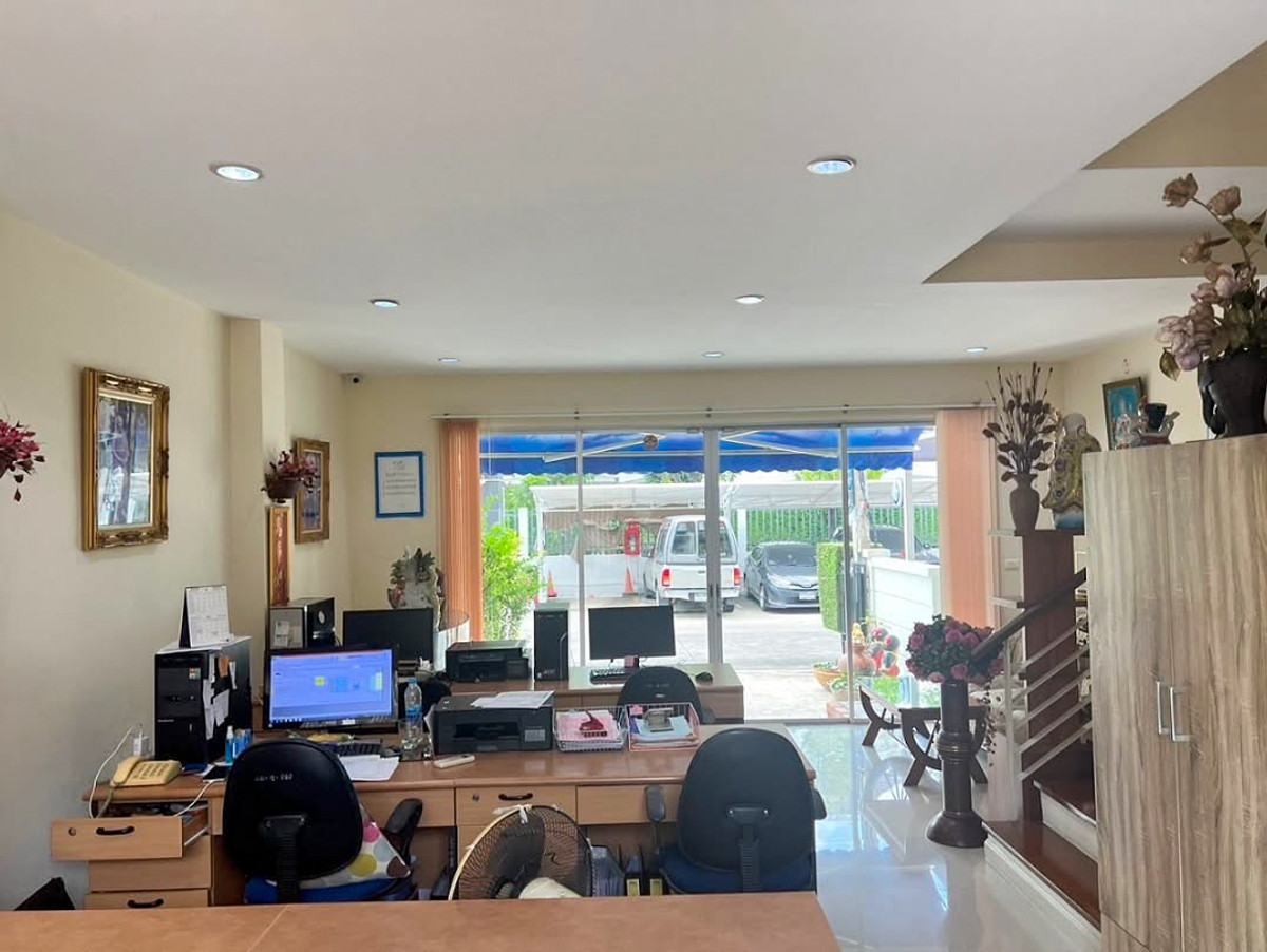 For SaleHousePattanakan, Srinakarin : Biztown Srinakarin / 5 Bedrooms (For Sale), Biztown Srinakarin / 5 Bedrooms (FOR SALE) GNG053