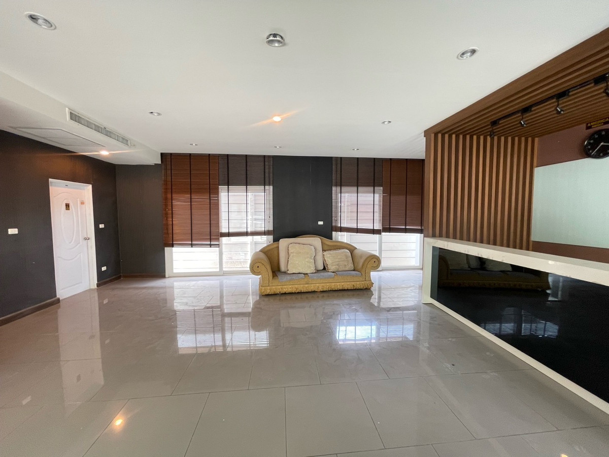 For RentHome OfficeSamut Prakan,Samrong : Premium Home Office for Rent: The Terminal Suvarnabhumi
The Ultimate Strategic Location for Logistics, Import-Export, and Modern Enterprises!