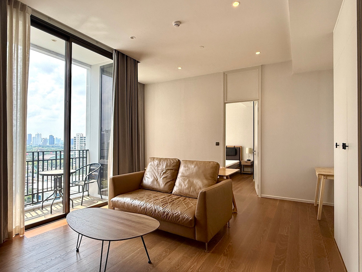 For RentCondoWitthayu, Chidlom, Langsuan, Ploenchit : 1 bedroom condo, Soi Tonson, Lang Suan area. Near Lumphini Park