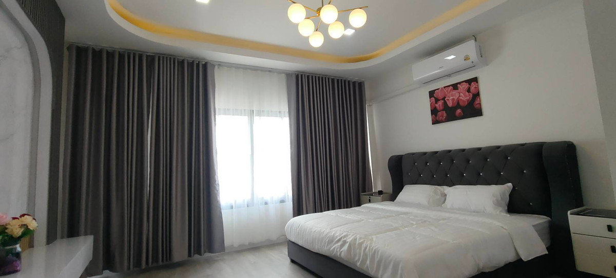 For SaleTownhomePattaya, Bangsaen, Chonburi : Chatkaew Group Village Phase 1 / 2 Bedrooms (FOR SALE) BEWN141