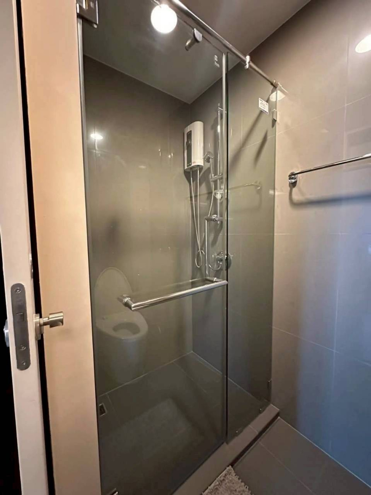 ให้เช่าคอนโดสุขุมวิท อโศก ทองหล่อ : ✅ TRKH108 ✅ Line : @p2nproperty