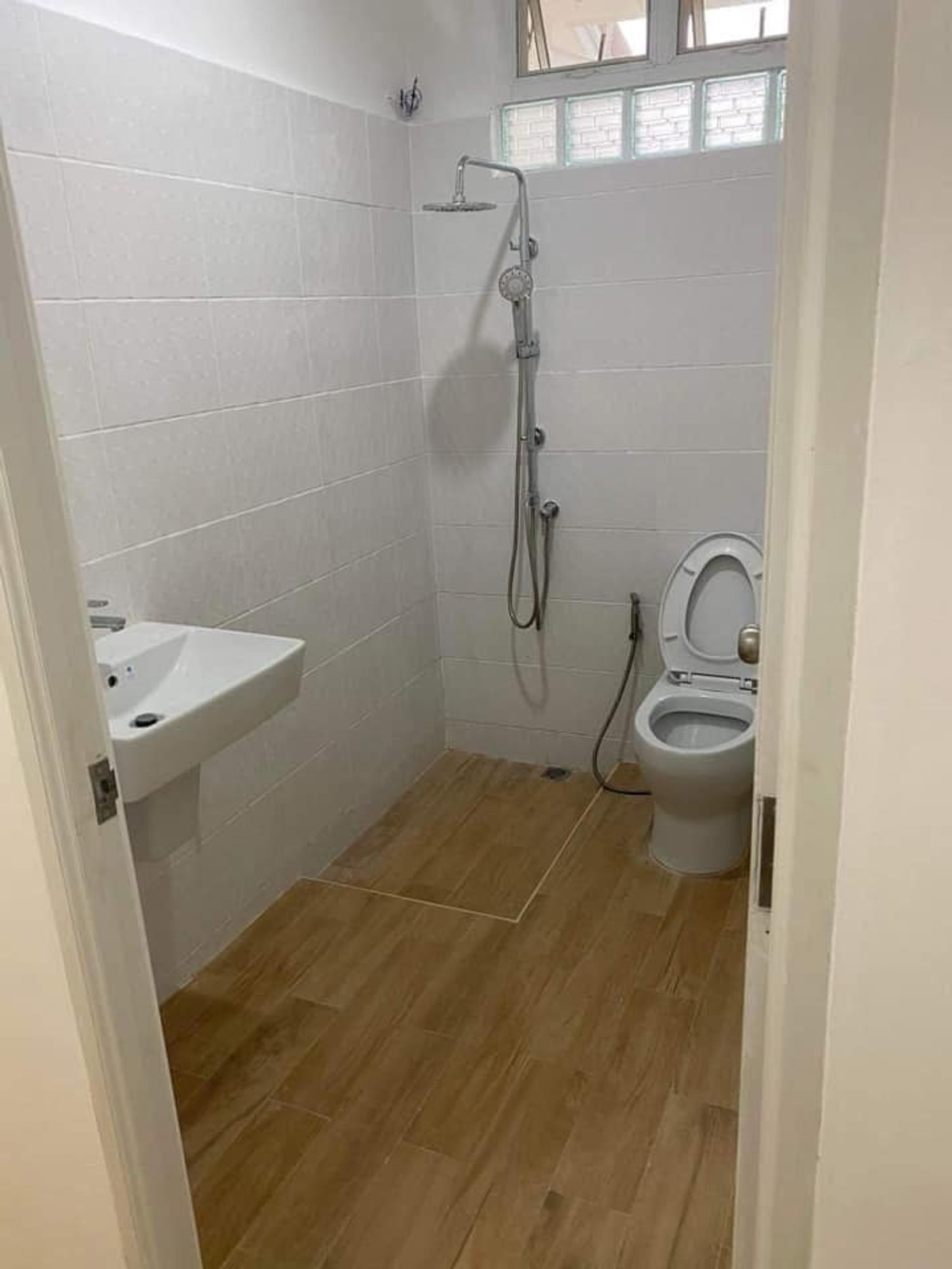 ขายบ้านโชคชัย4 ลาดพร้าว71 : บ้านเดี่ยว ซอยนาคนิวาส 21 / 2 ห้องนอน (ขาย), Single House Soi Nakniwat 21 / 2 Bedrooms (FOR SALE) FAHS049