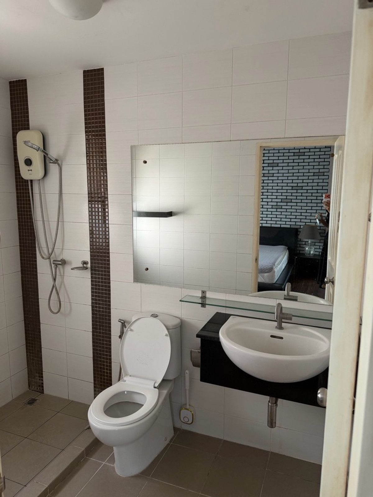 For RentTownhomePattanakan, Srinakarin : Townhome for rent, Town Avenue Rama 9, near Market Place Krungthep Kreetha, just 4 minutes.