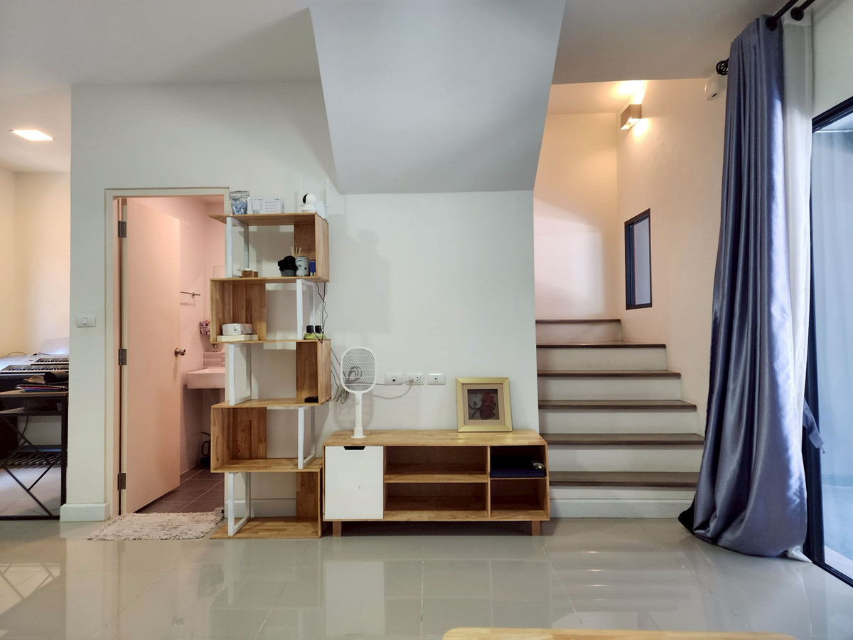 For RentTownhomeBang kae, Phetkasem : Townhome for rent, ready to move in, Siri Place Kanlapaphruek-Sathorn, Soi Kamnan Man, extra wide frontage.