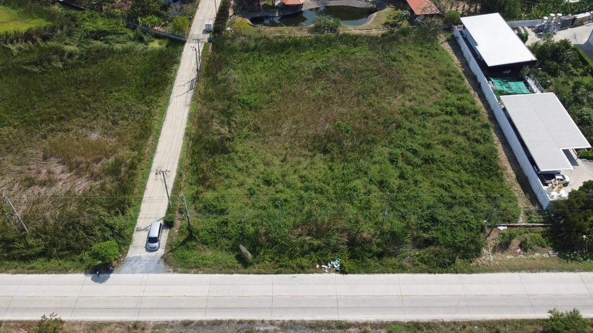 For SaleLandLadkrabang, Suwannaphum Airport : 📊 Land for sale for investment, high potential, Lat Krabang - Chalong Krung