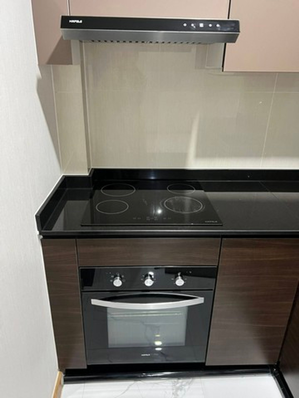 ให้เช่าทาวน์โฮมรัชดา ห้วยขวาง : HR3360ให้เช่าทาวน์โฮม 3 ชั้น หลังมุม | สิริเฮ้าส์ รัชดา 18 (SIRIHOUSE)  แต่งเฟอร์ฯ ใหม่ทั้งหลัง! พร้อมเข้าอยู่ทันที | ใจกลางรัชดา-ลาดพร้าว-เหม่งจ๋าย