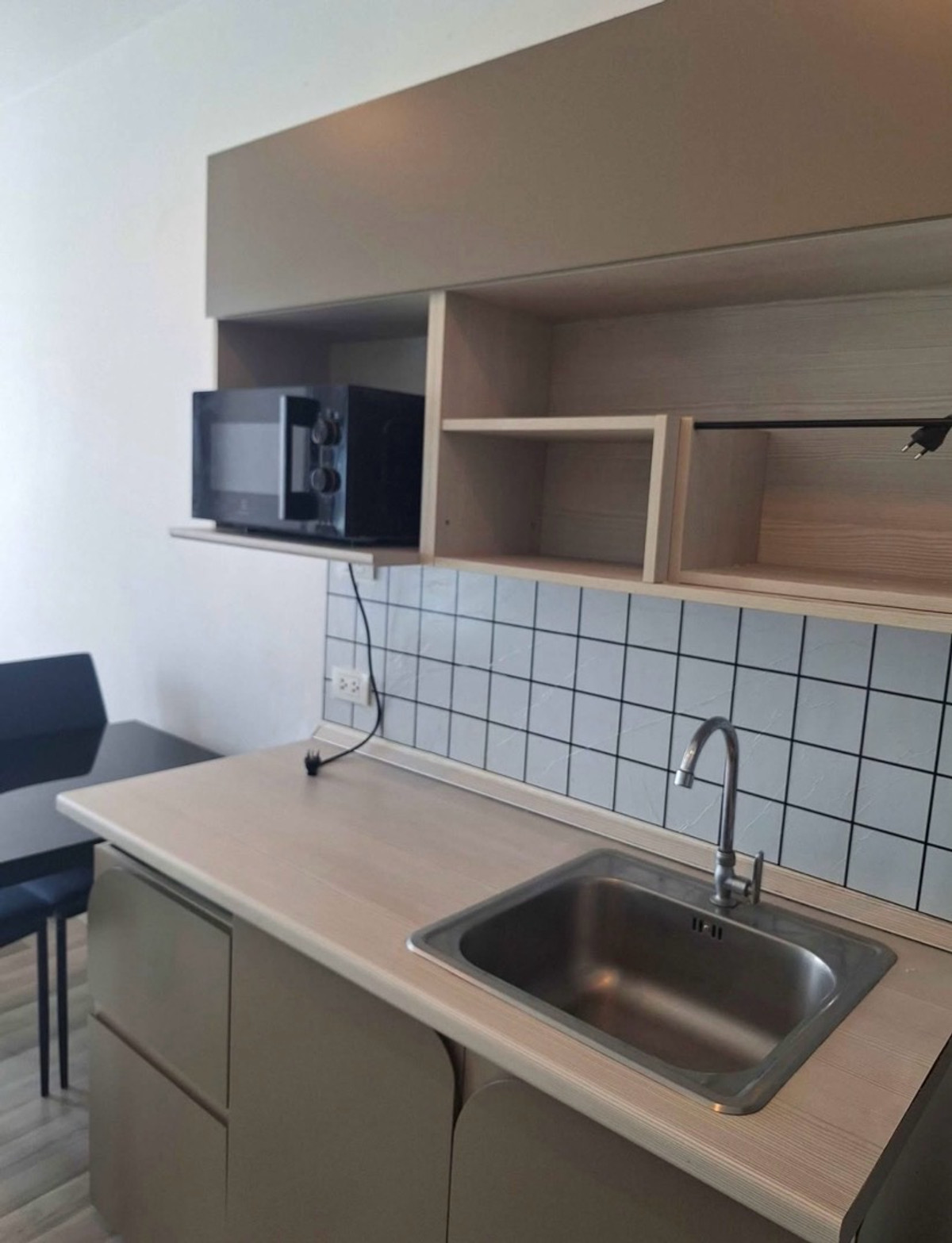 For RentCondoThaphra, Talat Phlu, Wutthakat : 🩷Condo for rent, The Key Sathorn-Ratchaphruek, size 1 bedroom, 32 sq m., price 12,900 baht (minimum 1 year contract) 
New room, new furniture and complete electrical appliances. There is a washing machine, refrigerator, water heater and microwave.
Locatio