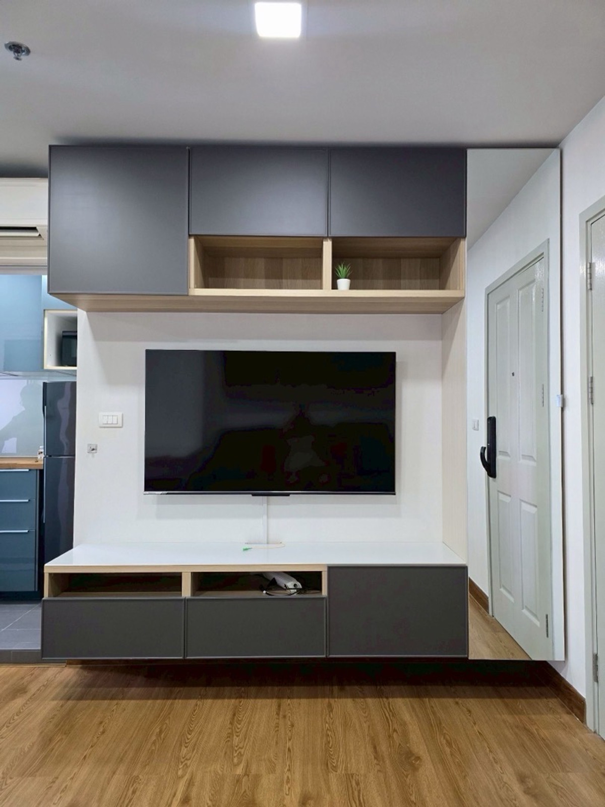 ขายคอนโดบางซื่อ วงศ์สว่าง เตาปูน : ห้องตกแต่งสวย ฟังก์ชันลงตัว Luxury Deal ใกล้ MRT บางซ่อน