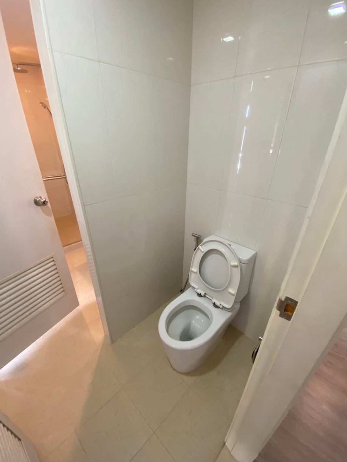 ให้เช่าคอนโดคลองเตย กล้วยน้ำไท : คอนโด Metro Luxe พระราม 4 ให้เช่า 40sqm. ราคา 16,000 ต่อรองได้