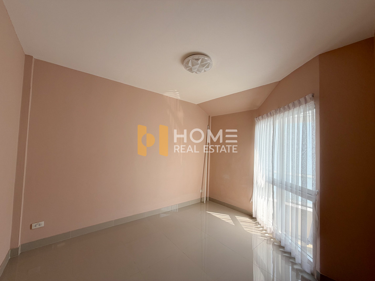 For SaleTownhomeKasetsart, Ratchayothin : Supalai Ville Ekamai - Ramindra / 3 Bedrooms (FOR SALE) MNT029