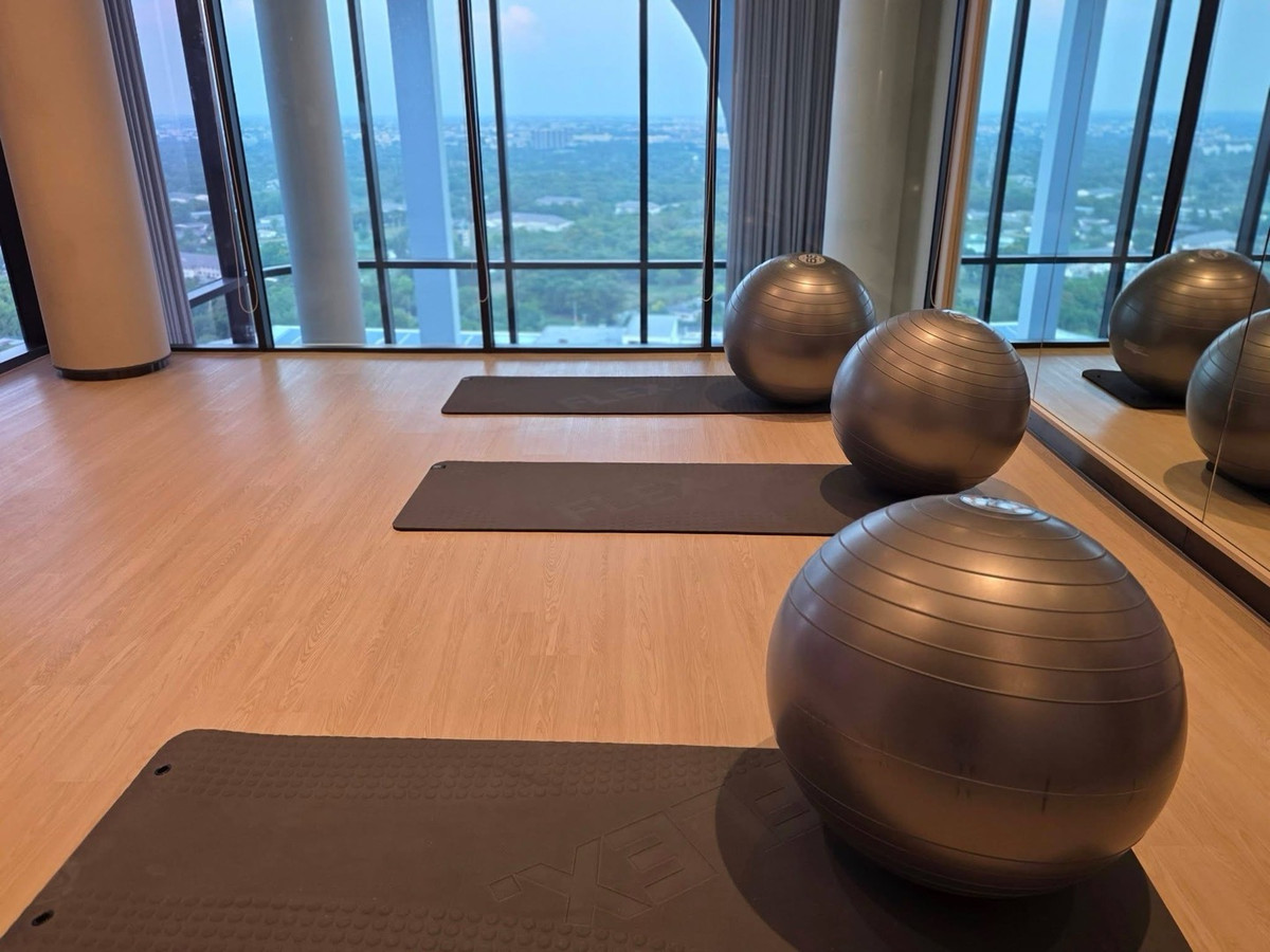 For SaleCondoKasetsart, Ratchayothin : 𝐂𝐎𝐁𝐄 Kaset-Sripatum, free down payment 𝐎 baht, light installments 𝟖,𝟗𝟎𝟎/month, new room, first hand, complete, ready to move in.