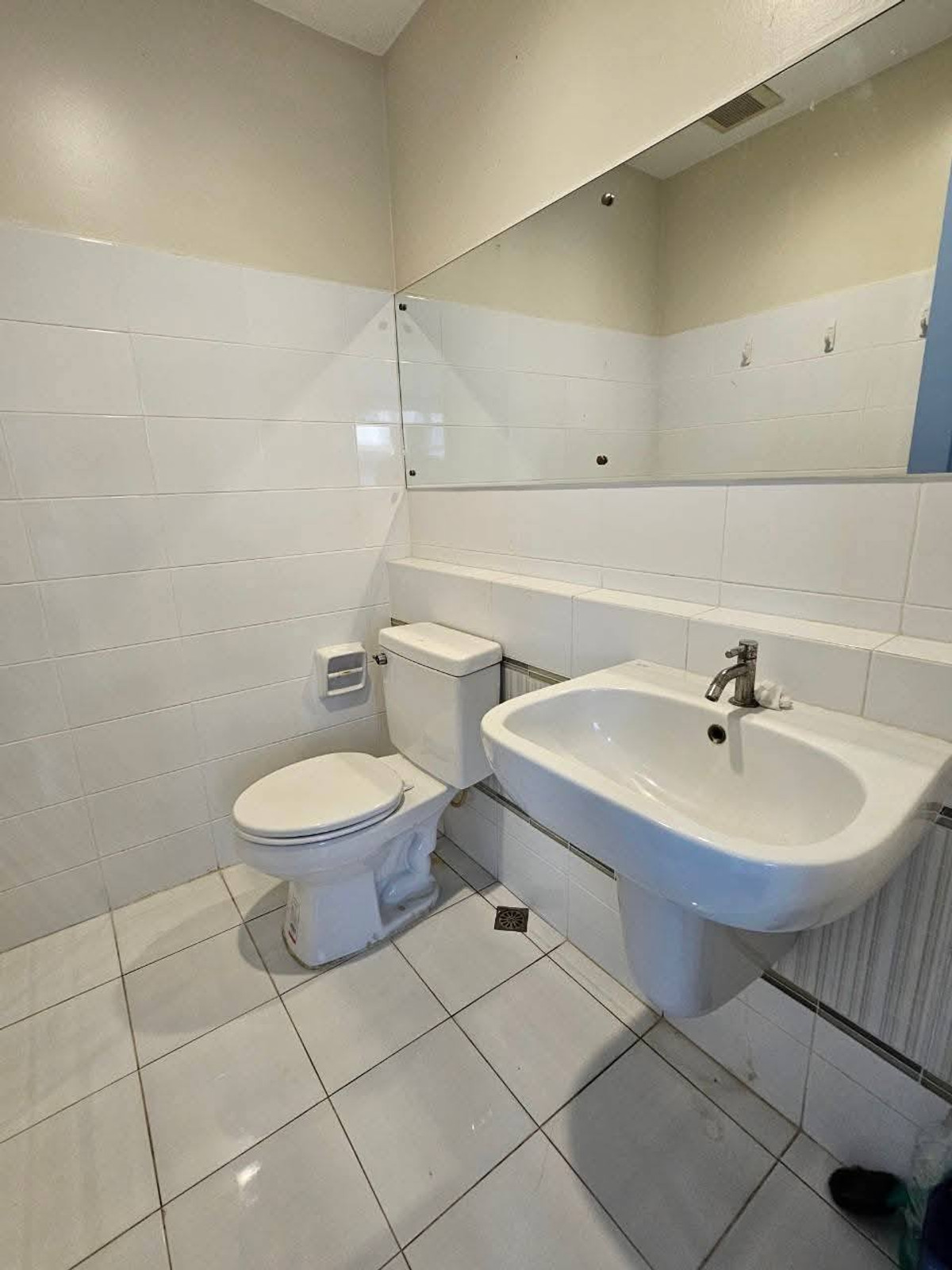 For SaleTownhomePattanakan, Srinakarin : New Baan Rama 9 - Srinakarin / 3 bedrooms (sale with tenant), Baan Mai Rama 9 - Srinakarin / 3 Bedrooms (SALE WITH TENANT) BZD174