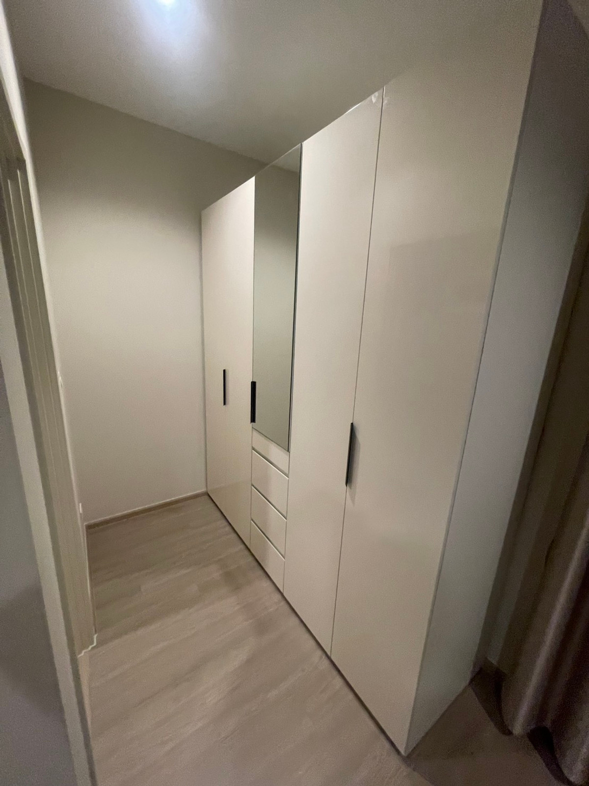 ขายบ้านอยุธยา : ขออนุญาต แอดมินครับ ขายบ้านหมู่บ้าน อณาสิริ อยุธยา 2 เกาะเรียน  บ้านเดี่ยว 4 ห้องนอน 4 ห้องน้ำ 