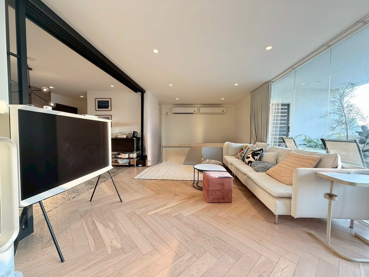 For RentCondoSukhumvit, Asoke, Thonglor : 🌃✨ For Rent Bedroom D.S. Tower 2 Sukhumvit 39 condo newly renovated - near BTS Phrom Phong