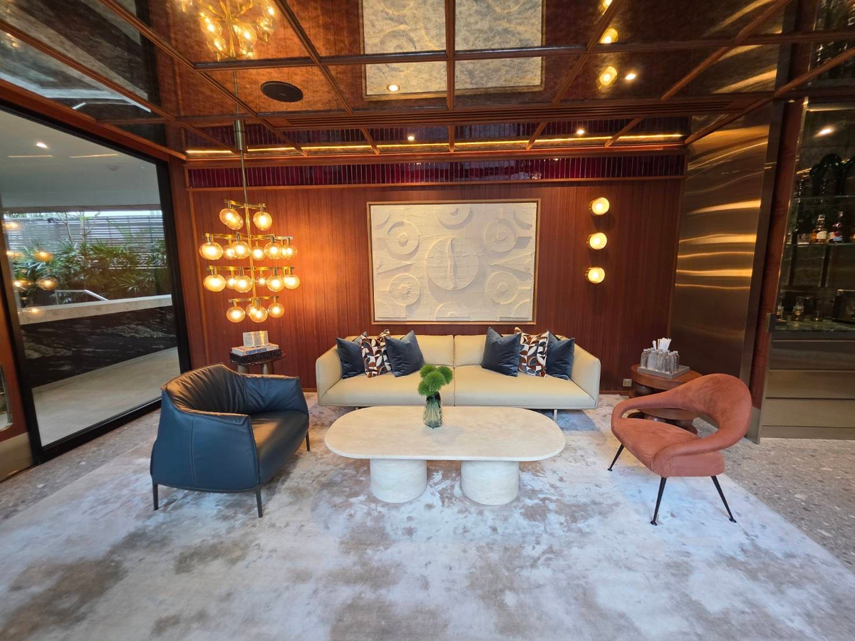 For SaleCondoSukhumvit, Asoke, Thonglor : Via 34 (Sukhumvit 34): 3bed 3bath 150.5sqm. from 41,000,000 million Am: 0656199198