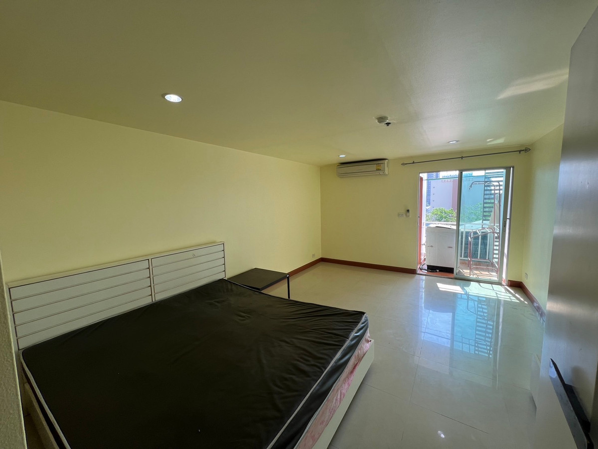 For RentCondoBangna, Bearing, Lasalle : Near BTS Bangna, expressway, near Bitec Bangna